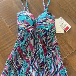 Bathing suit top. Size 6 USA. Never worn. Profile by gottex.